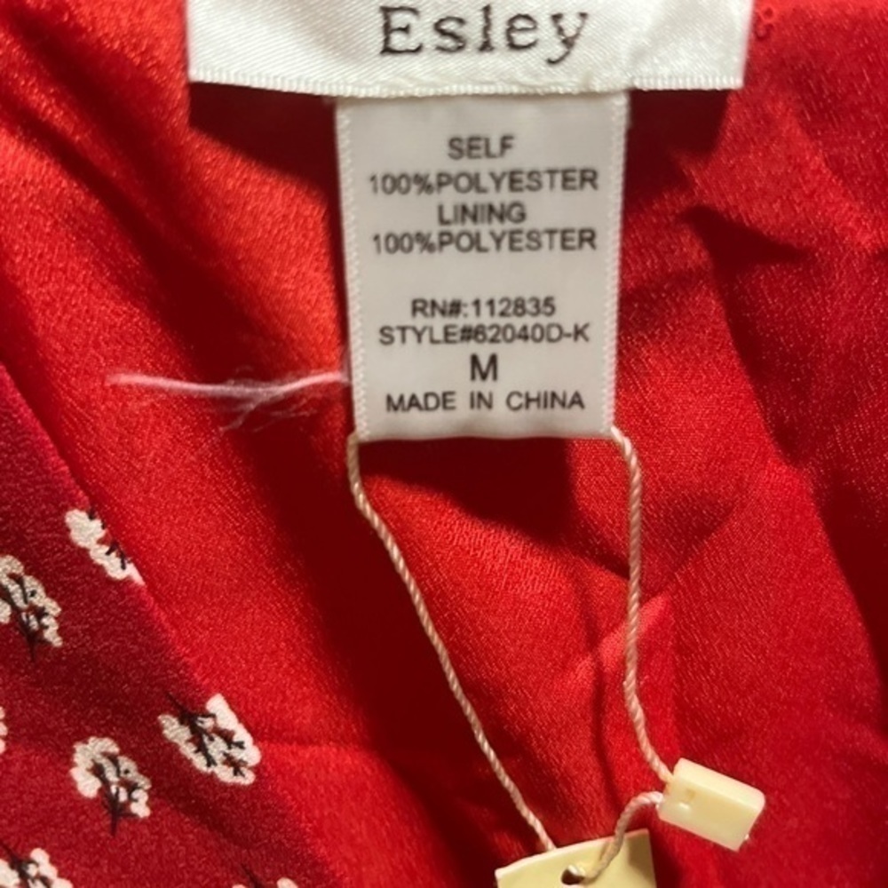 Esley dress size medium​ - Picture 3 of 3